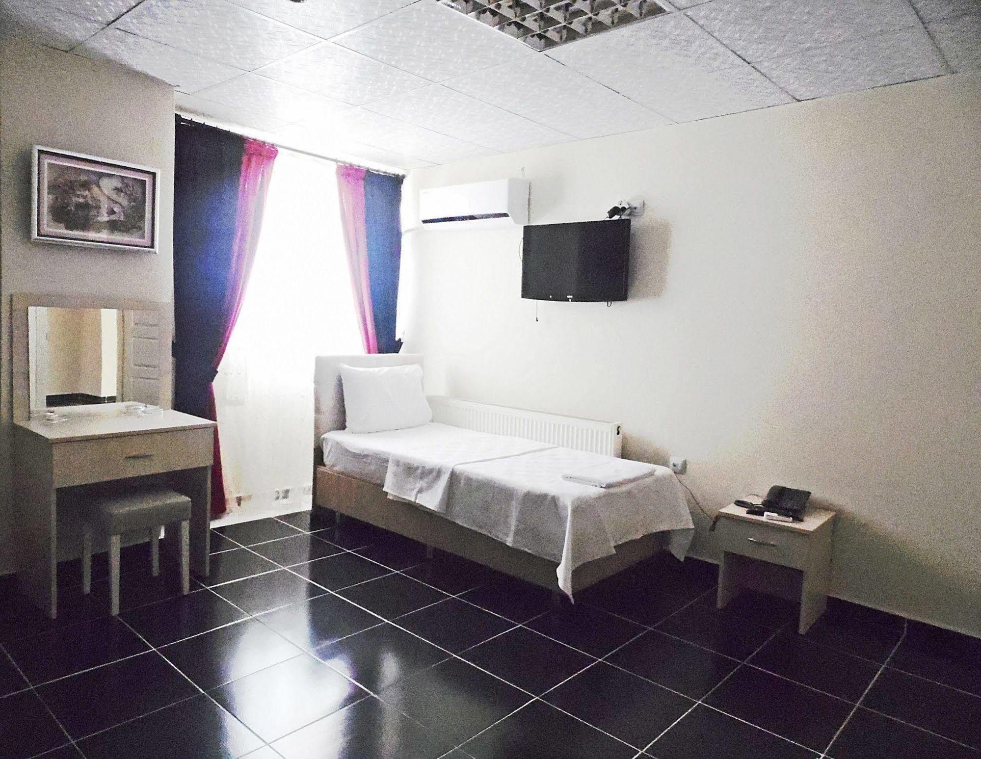 Saral Otel Derince Exterior foto