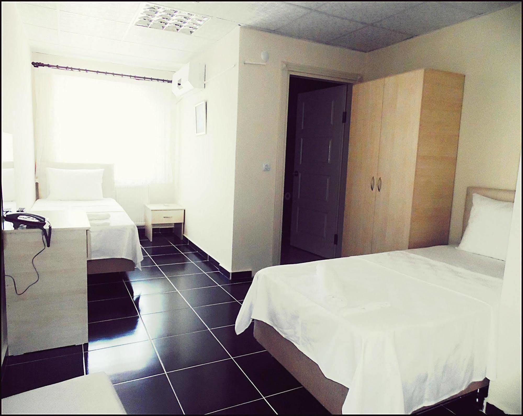 Saral Otel Derince Exterior foto